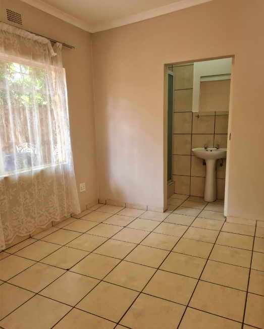 To Let 4 Bedroom Property for Rent in Dan Pienaar Free State